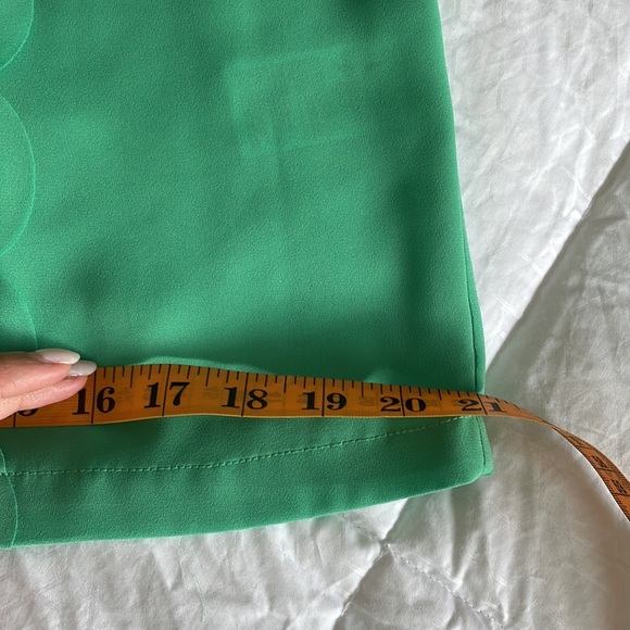 BANANA REPUBLIC TOP - Picture 8 of 8